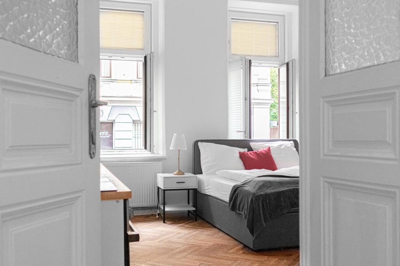 Classy 2Br Apt. W/ Exclusive Location Near Akh Відень Екстер'єр фото